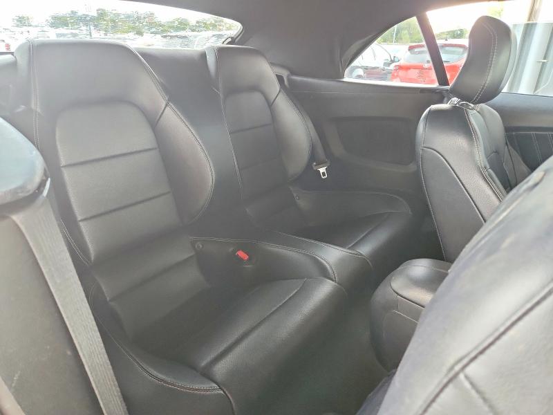 71218926 :رقم المزاد ، 1FATP8UH1G5275032 vin ، 2016 Ford Mustang مزاد بيع
