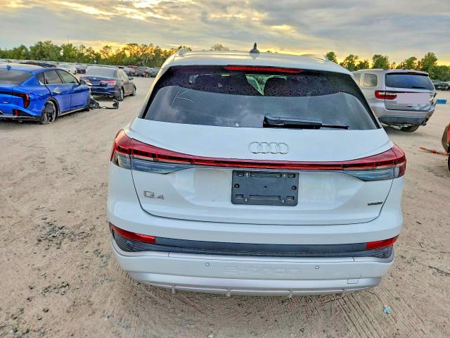 70661376 :رقم المزاد ، WA1M2BFZXPP000306 vin ، 2023 Audi Q4 E-tron مزاد بيع