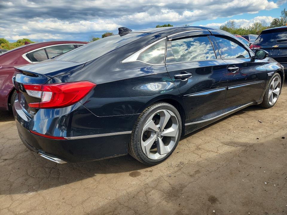 71623096 :رقم المزاد ، 1HGCV2F99JA004920 vin ، 2018 Honda Accord مزاد بيع