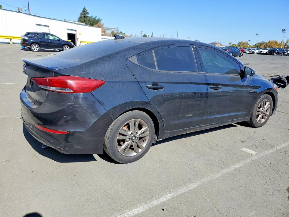 Продажа на аукционе авто 2018 Hyundai Elantra, vin: 5NPD84LF0JH291542, номер лота: 71837916