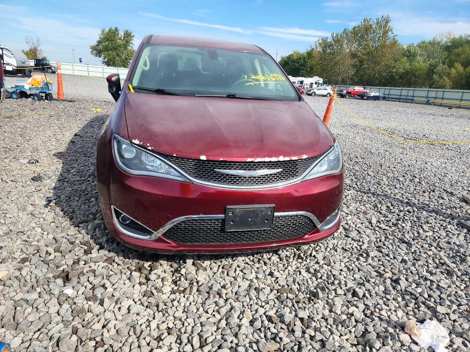 72616996 :رقم المزاد ، 2C4RC1BG7HR782152 vin ، 2017 Chrysler Pacifica مزاد بيع