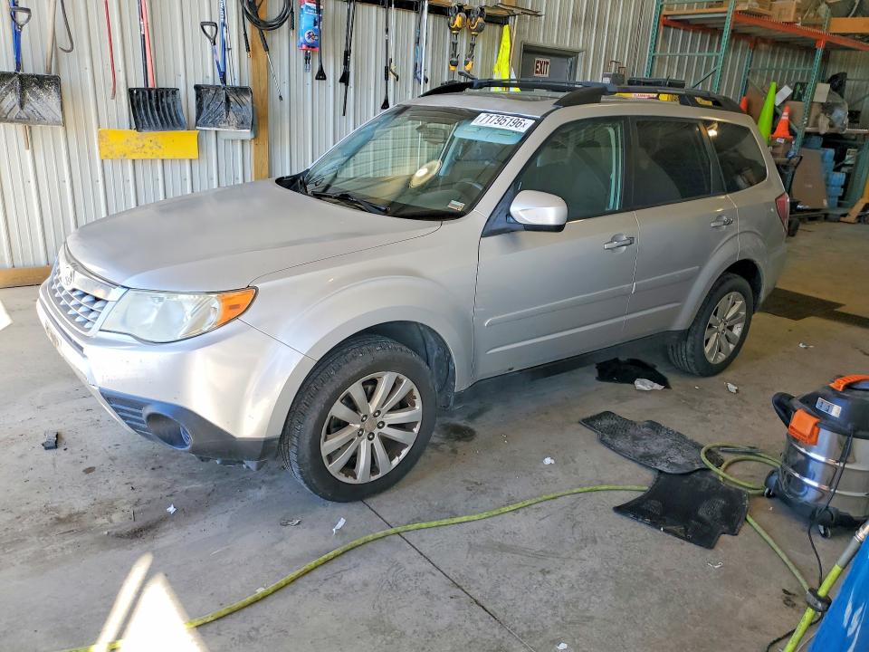 71795196 :رقم المزاد ، JF2SHBDC3BH735952 vin ، 2011 Subaru Forester مزاد بيع