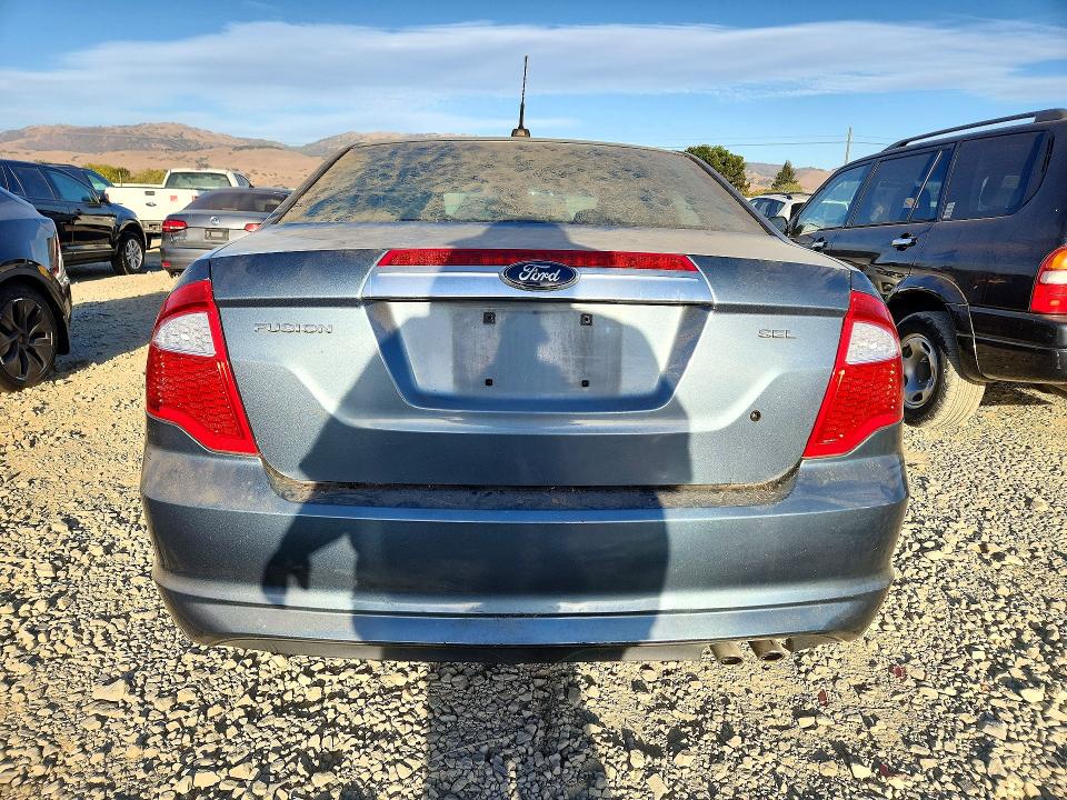 2011 Ford Fusion მანქანა იყიდება აუქციონზე, vin: 3FAHP0JA1BR275830, აუქციონის ნომერი: 73793796