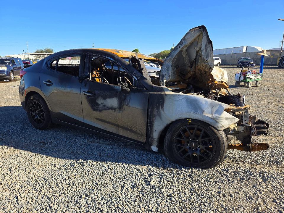 72621756 :رقم المزاد ، JM1BM1U79F1269403 vin ، 2015 Mazda 3 مزاد بيع