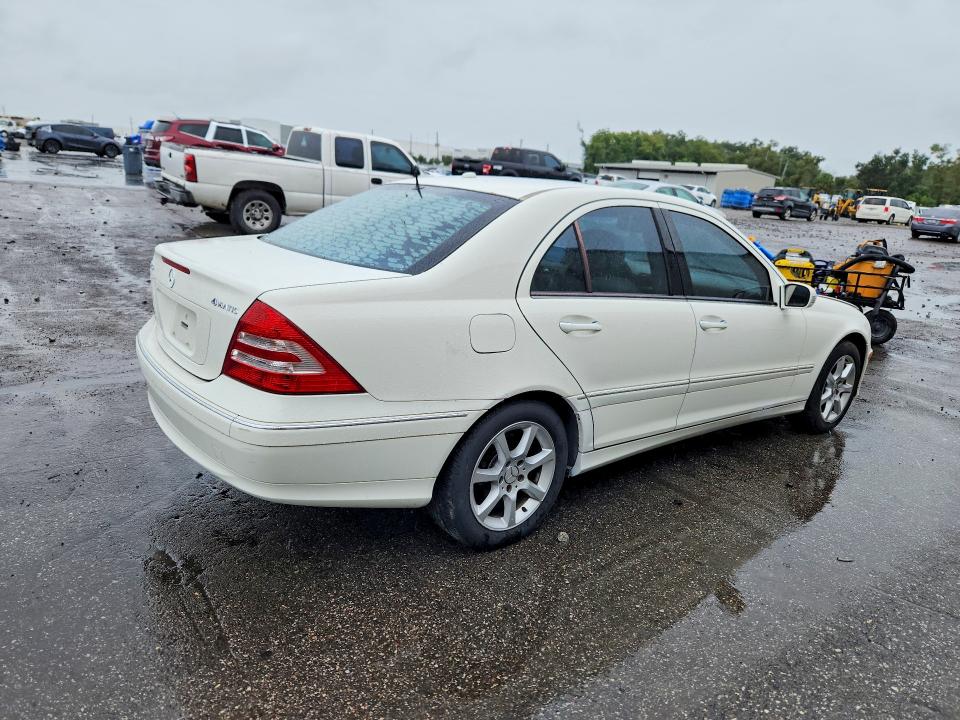 2007 Mercedes-benz C მანქანა იყიდება აუქციონზე, vin: WDBRF92H57F876131, აუქციონის ნომერი: 72104736