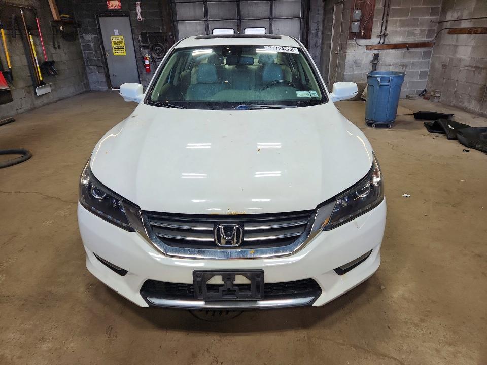 Продаж на аукціоні авто 2015 Honda Accord, vin: 1HGCR3F8XFA004742, номер лоту: 71754666