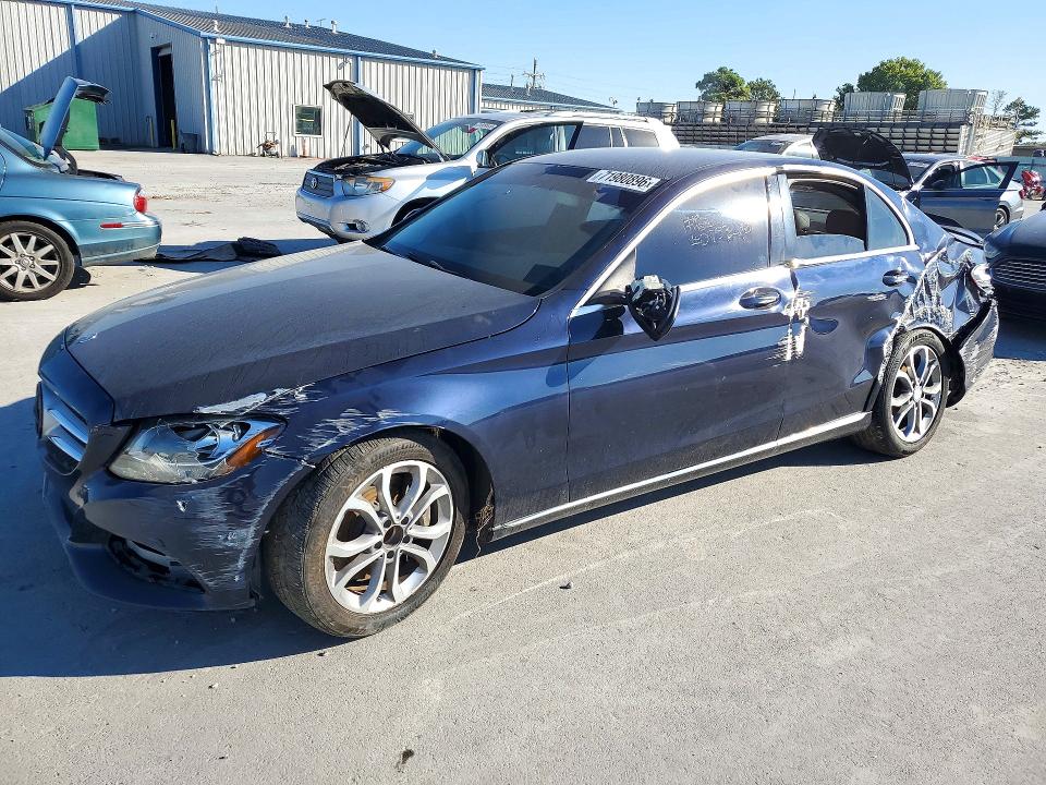 2015 Mercedes-benz C მანქანა იყიდება აუქციონზე, vin: 55SWF4JB0FU075306, აუქციონის ნომერი: 71980896
