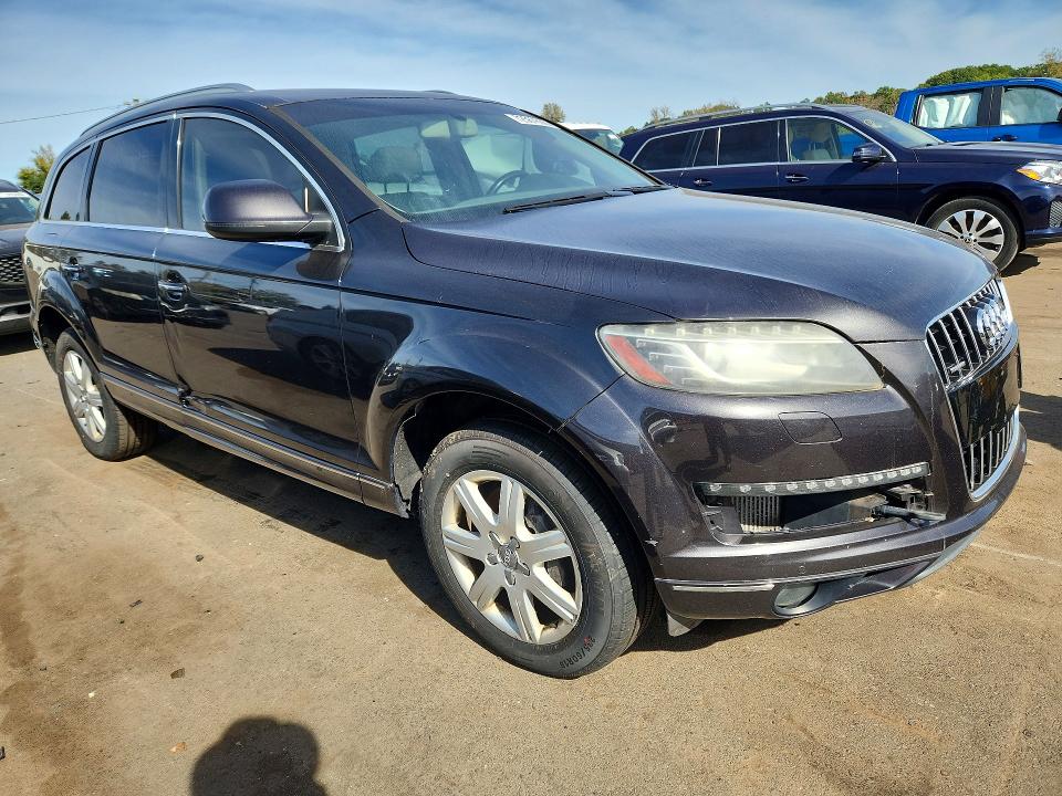 72567606 :رقم المزاد ، WA1LMAFE3BD005533 vin ، 2011 Audi Q7 مزاد بيع