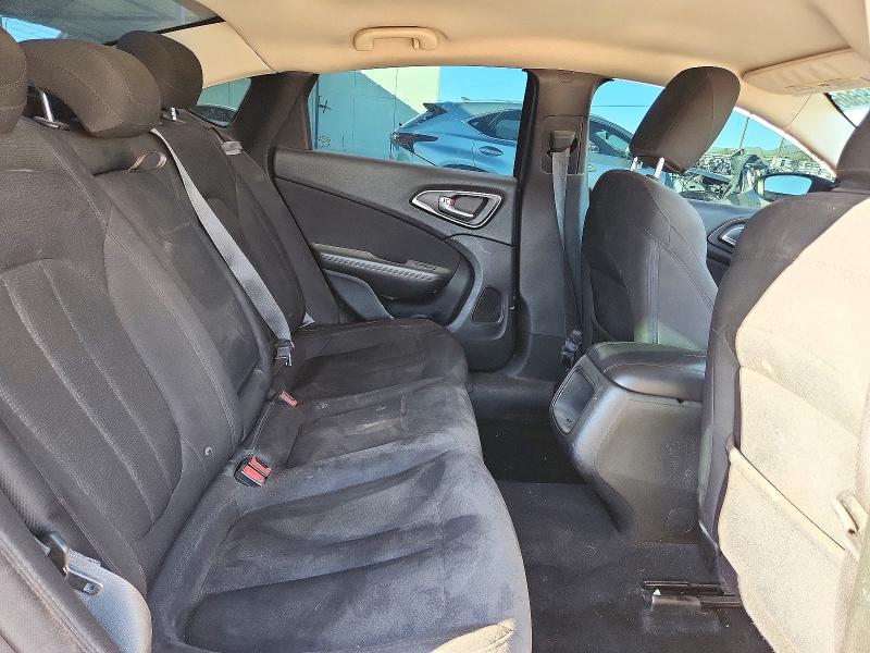 73348606 :رقم المزاد ، 1C3CCCAB3FN630083 vin ، 2015 Chrysler 200 مزاد بيع