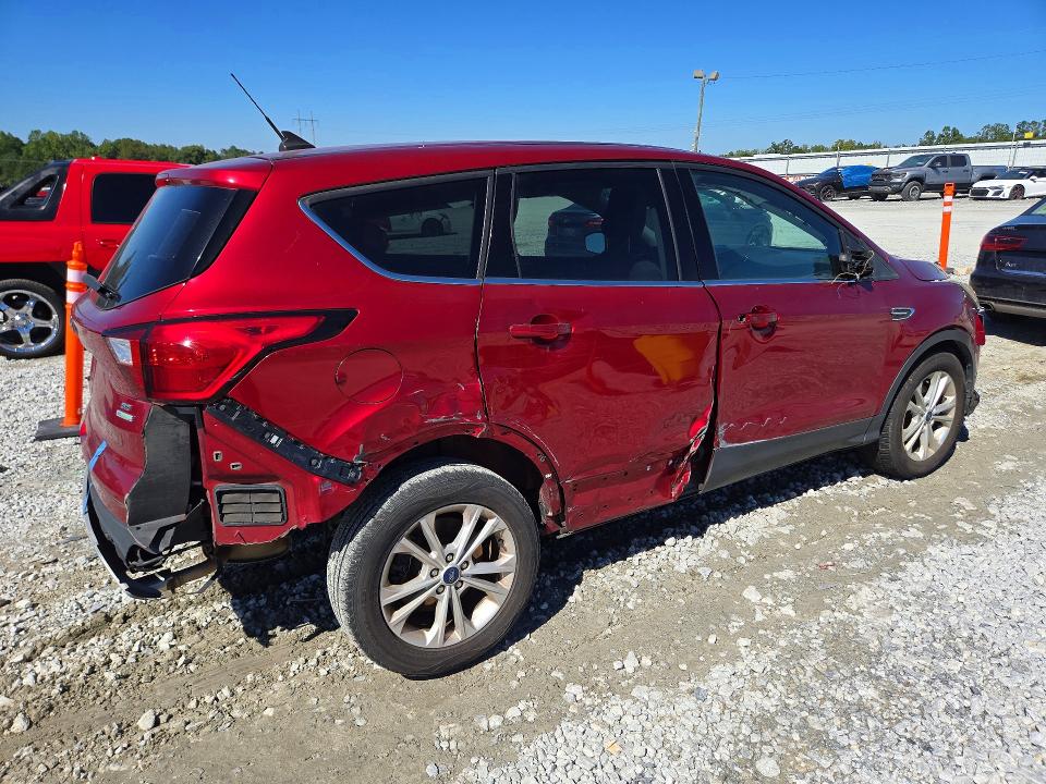 Продажа на аукционе авто 2019 Ford Escape, vin: 1FMCU0GD0KUA87609, номер лота: 72063096