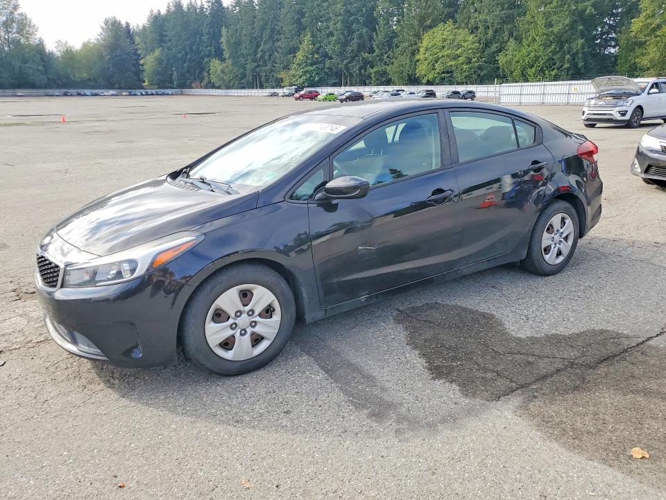 2018 Kia Forte მანქანა იყიდება აუქციონზე, vin: 3KPFK4A79JE268741, აუქციონის ნომერი: 71490146