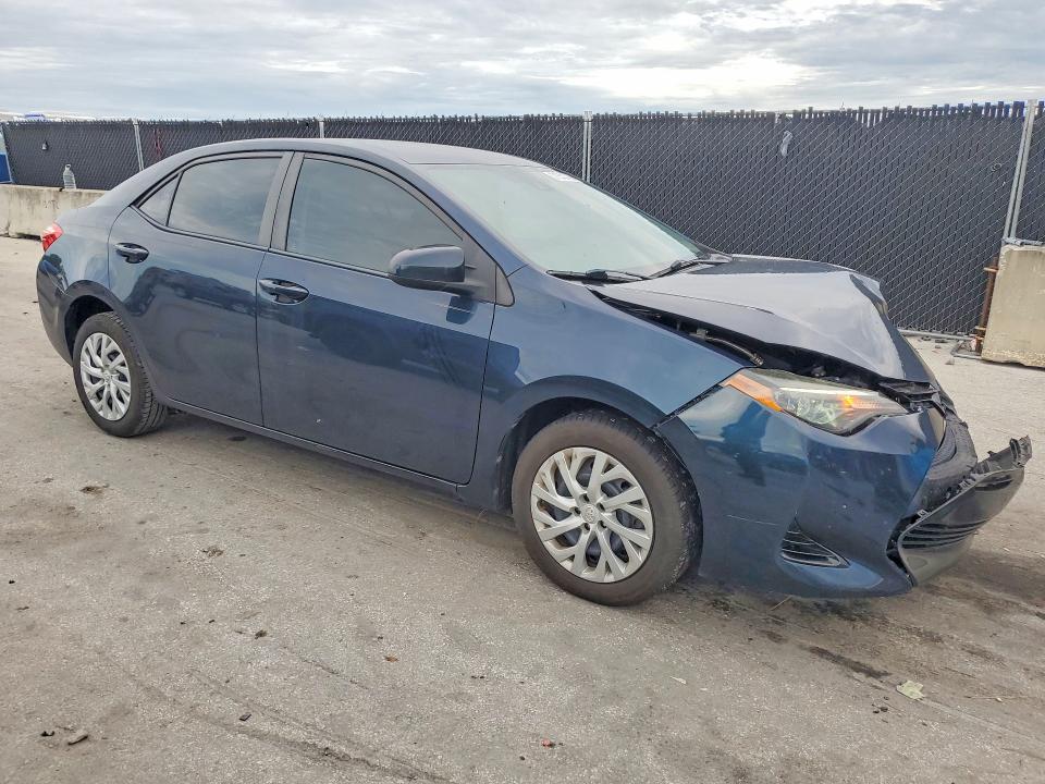 Aukcja sprzedaży 2018 Toyota Corolla, vin: 5YFBURHE4JP851470, numer aukcji: 71542756