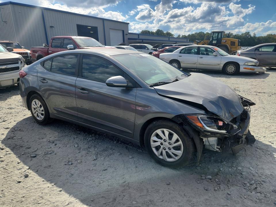 2017 Hyundai Elantra მანქანა იყიდება აუქციონზე, vin: KMHD74LF4HU127192, აუქციონის ნომერი: 71456356