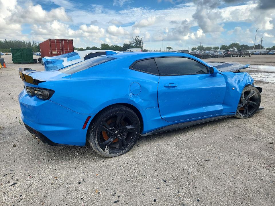 72196736 :رقم المزاد ، 1G1FF1R75N0134579 vin ، 2022 Chevrolet Camaro مزاد بيع