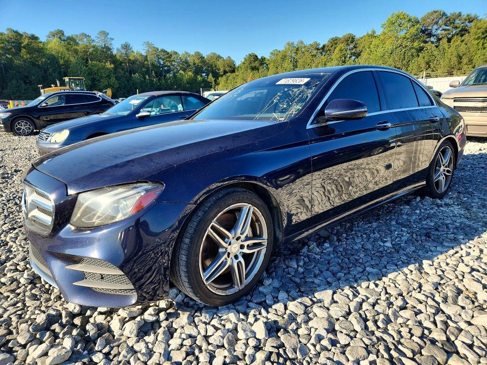 71829826 :رقم المزاد ، WDDZF4JB5HA100913 vin ، 2017 Mercedes-benz E مزاد بيع