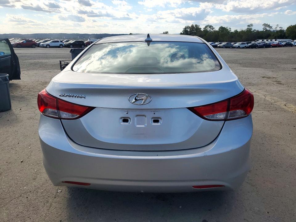 Aukcja sprzedaży 2013 Hyundai Elantra, vin: KMHDH4AE2DU930908, numer aukcji: 72523736
