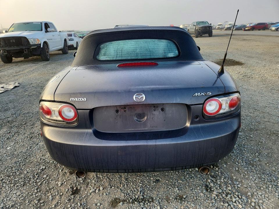 2007 Mazda Mx-5 მანქანა იყიდება აუქციონზე, vin: JM1NC25F570126984, აუქციონის ნომერი: 71433946