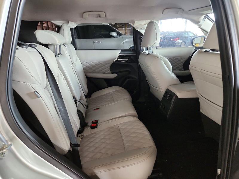 74042746 :رقم المزاد ، JA4J3VA88NZ089875 vin ، 2022 Mitsubishi Outlander مزاد بيع