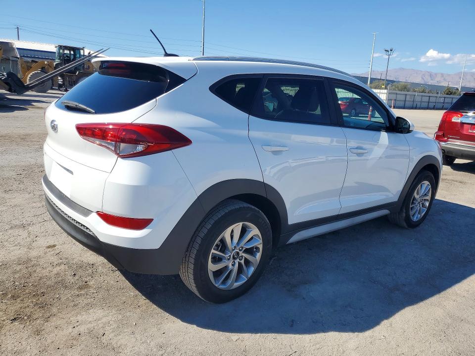 2017 Hyundai Tucson მანქანა იყიდება აუქციონზე, vin: KM8J33A46HU441968, აუქციონის ნომერი: 71809526