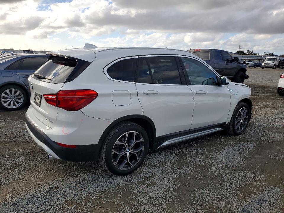 2021 Bmw X1 მანქანა იყიდება აუქციონზე, vin: WBXJG7C05M5S00694, აუქციონის ნომერი: 72449876