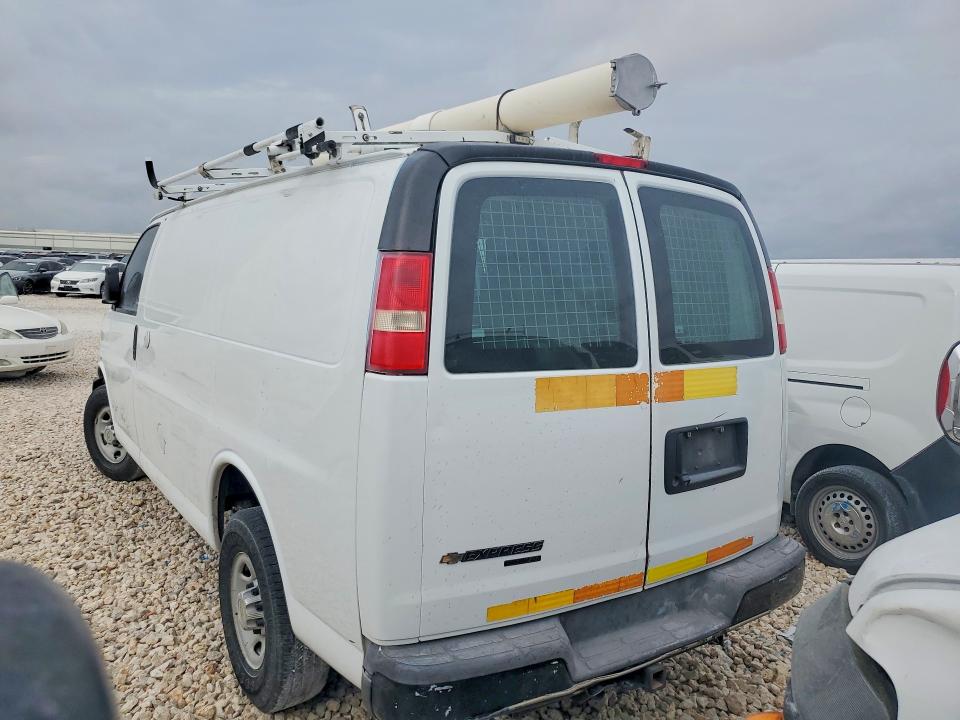 69608376 :رقم المزاد ، 1GCWGFCA4D1903202 vin ، 2013 Chevrolet Express G2500 مزاد بيع