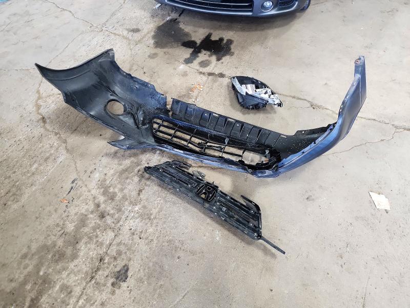 72033516 :رقم المزاد ، JHLRD78875C046271 vin ، 2005 Honda Cr-v مزاد بيع