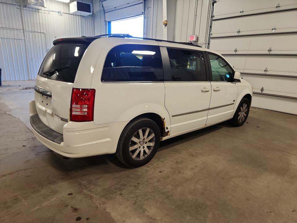 Продажа на аукционе авто 2009 Chrysler Town & Country, vin: 2A8HR54XX9R654089, номер лота: 71393176