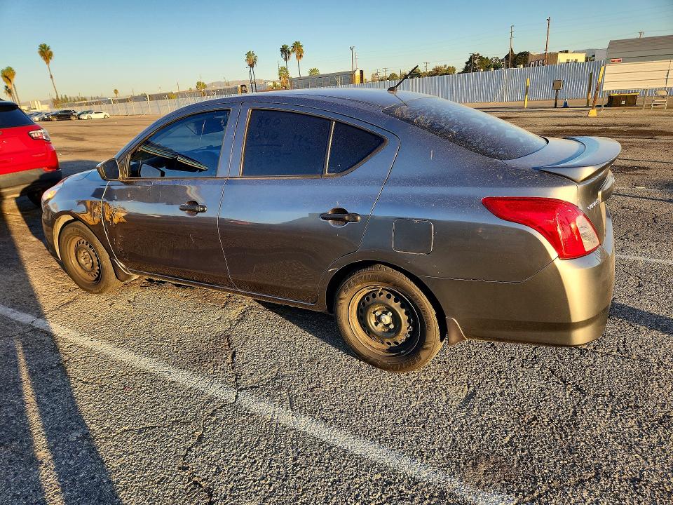 2017 Nissan Versa მანქანა იყიდება აუქციონზე, vin: 3N1CN7AP0HL832636, აუქციონის ნომერი: 73518496