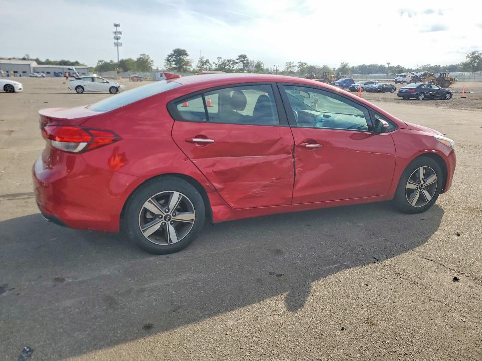 2018 Kia Forte მანქანა იყიდება აუქციონზე, vin: 3KPFL4A79JE243125, აუქციონის ნომერი: 71680866