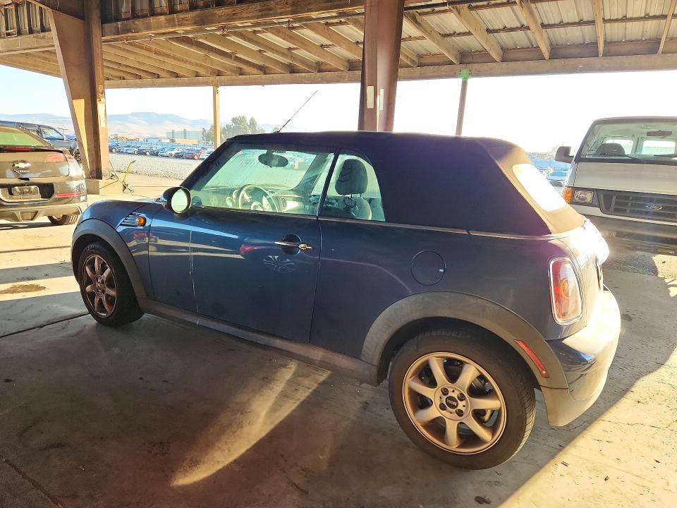 2010 Mini Cooper მანქანა იყიდება აუქციონზე, vin: WMWMR3C52ATZ18782, აუქციონის ნომერი: 72105476