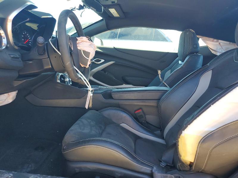 71761556 :رقم المزاد ، 1G1FE1R72J0183395 vin ، 2018 Chevrolet Camaro مزاد بيع