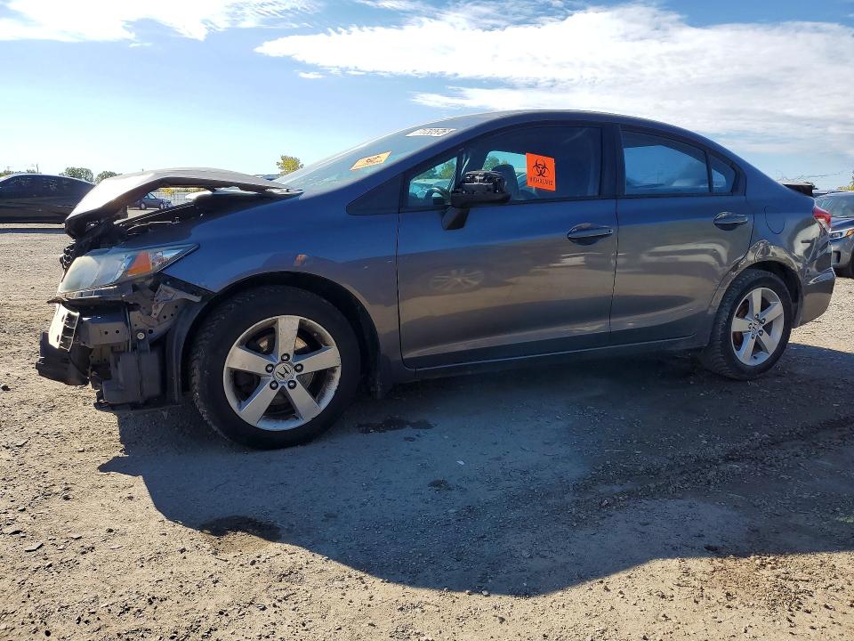 Продажа на аукционе авто 2015 Honda Civic, vin: 2HGFB2F42FH042332, номер лота: 71732576