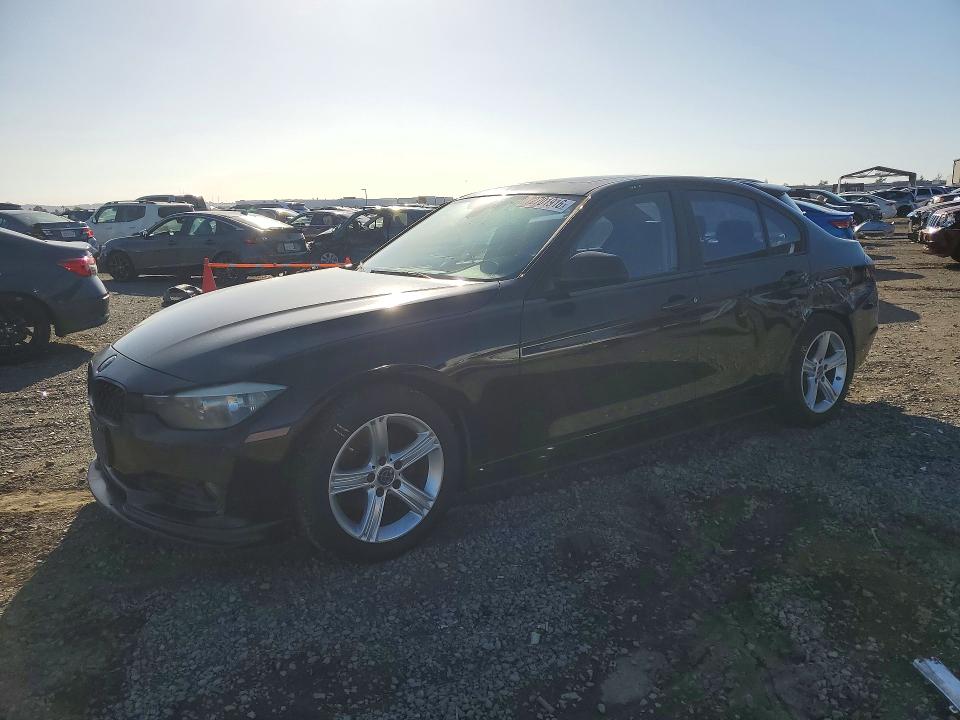 72701916 :رقم المزاد ، WBA3C1C56EK108486 vin ، 2014 Bmw 328 مزاد بيع