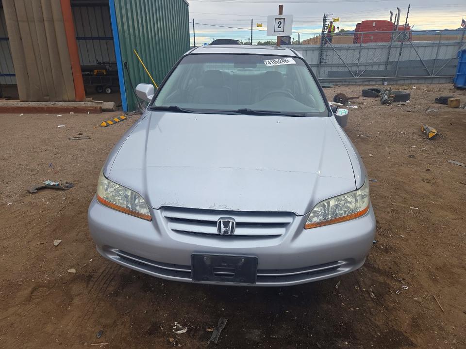 2001 Honda Accord მანქანა იყიდება აუქციონზე, vin: 1HGCG16511A041767, აუქციონის ნომერი: 74105246