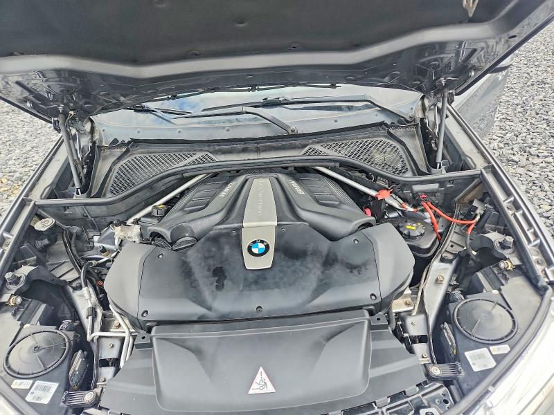 70314166 :رقم المزاد ، 5UXKR6C53F0J75522 vin ، 2015 Bmw X5 مزاد بيع