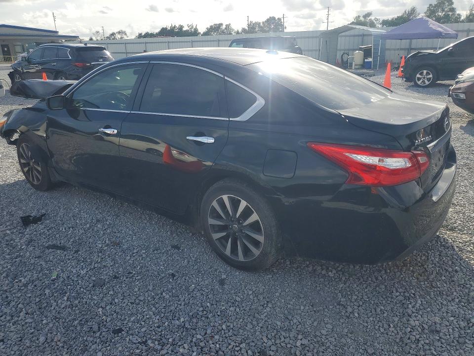 2017 Nissan Altima მანქანა იყიდება აუქციონზე, vin: 1N4AL3AP3HC214361, აუქციონის ნომერი: 71191666