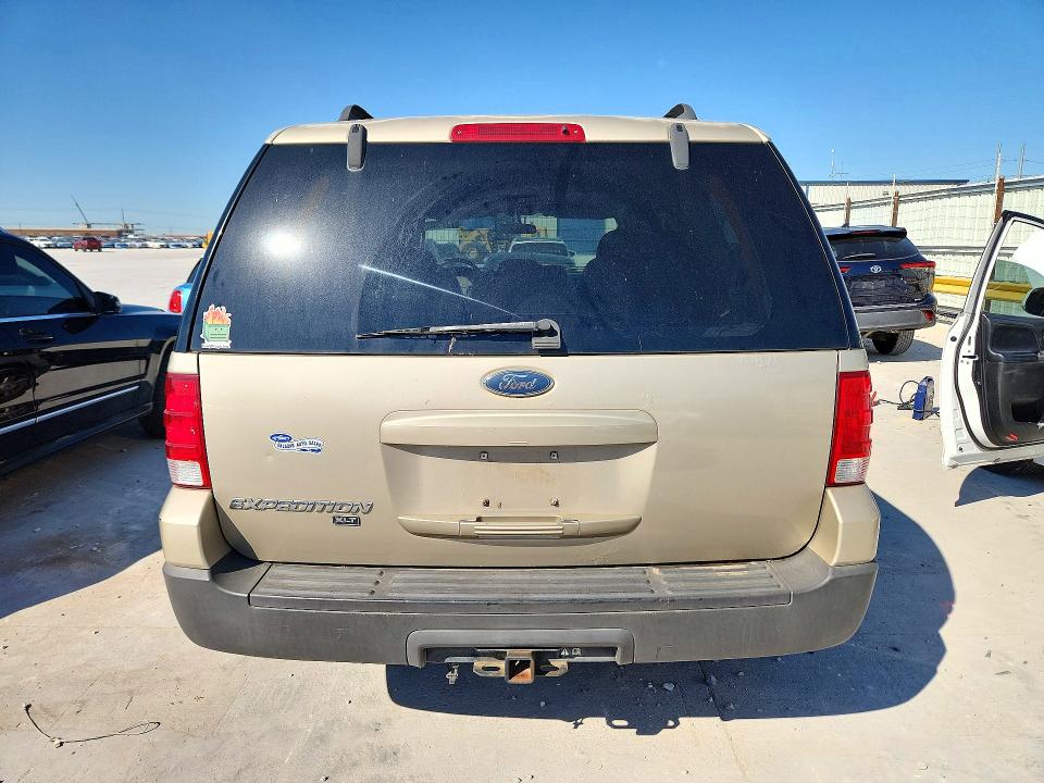 Продажа на аукционе авто 2005 Ford Expedition, vin: 1FMPU16595LA72652, номер лота: 72250726