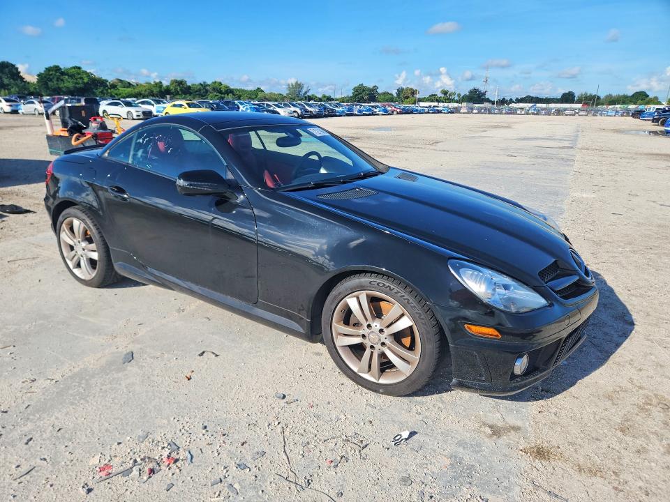 71211946 :رقم المزاد ، WDBWK5EA6BF241059 vin ، 2011 Mercedes-benz Slk مزاد بيع