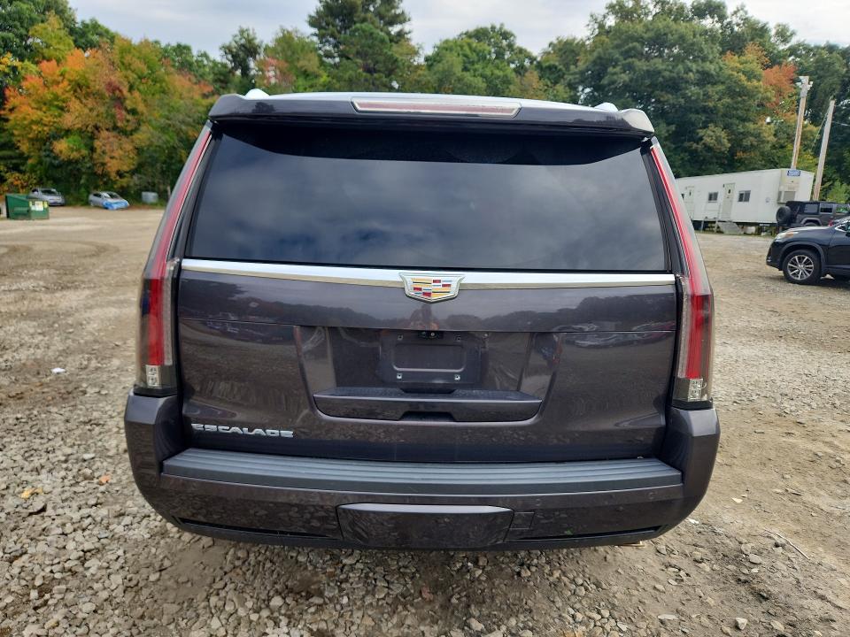 Продажа на аукционе авто 2017 Cadillac Escalade, vin: 1GYS4BKJ1HR211739, номер лота: 71438296