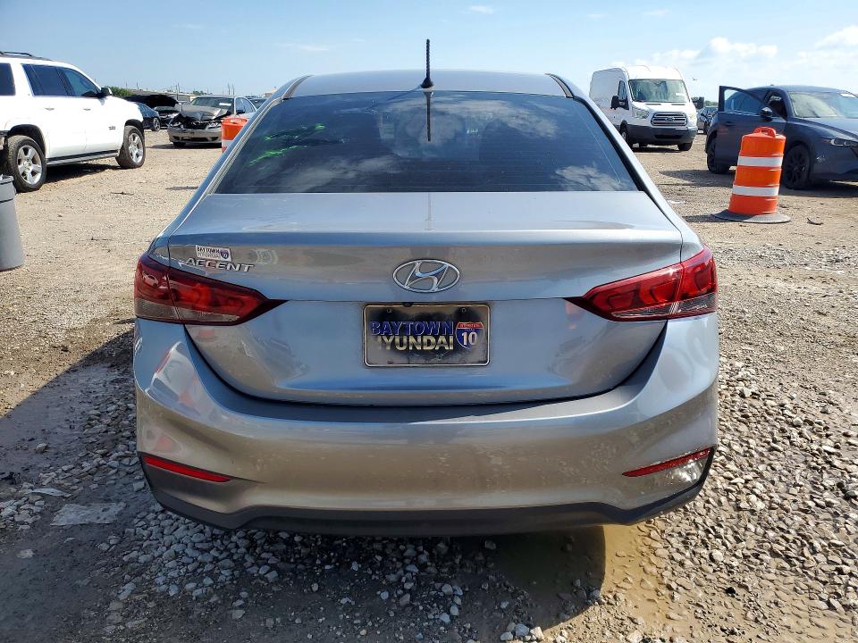 2021 Hyundai Accent მანქანა იყიდება აუქციონზე, vin: 3KPC24A6XME137171, აუქციონის ნომერი: 71292136