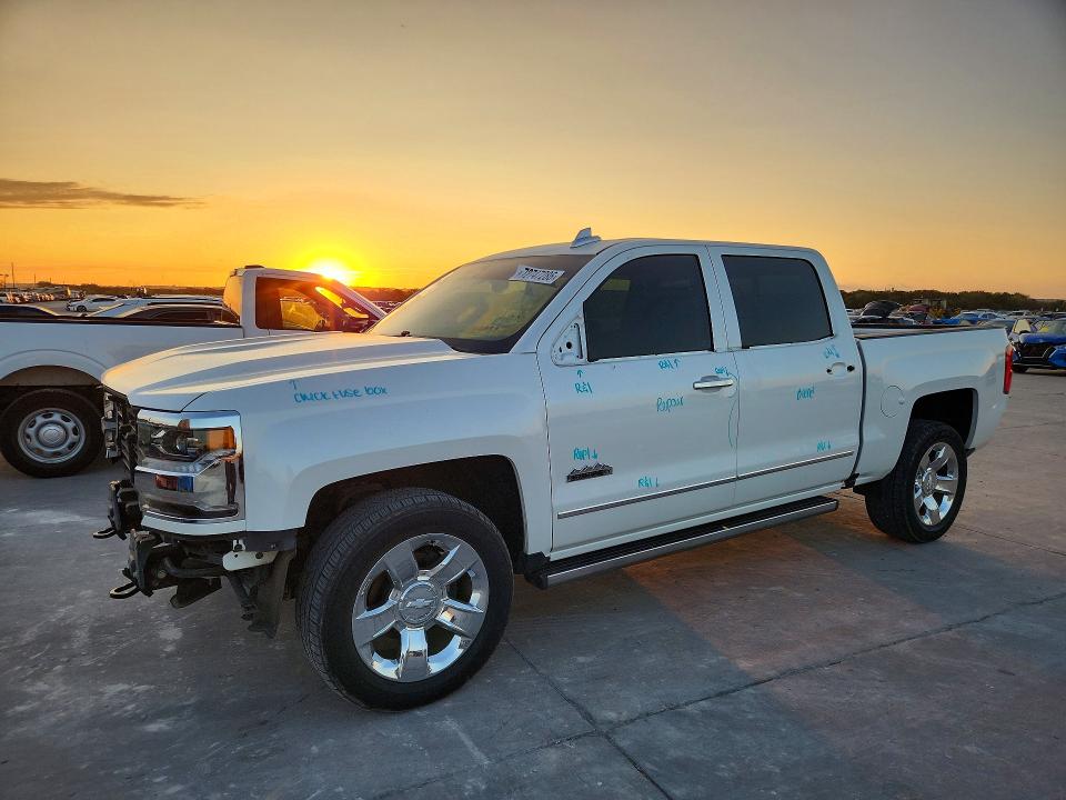 72747286 :رقم المزاد ، 3GCUKTEJ2JG122208 vin ، 2018 Chevrolet Silverado مزاد بيع