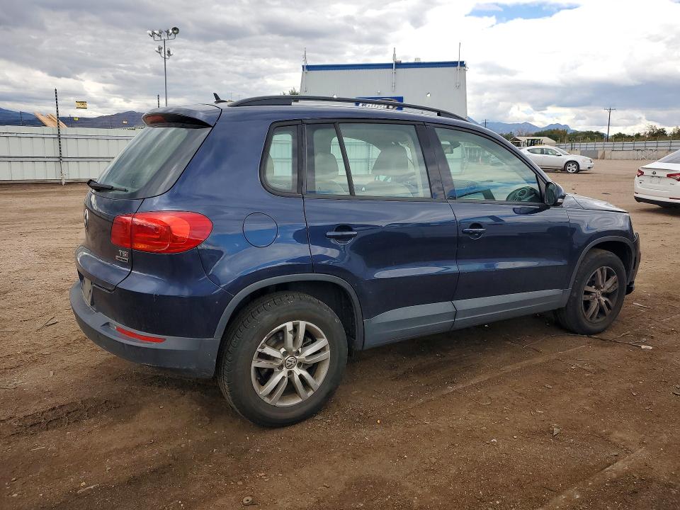 2016 Volkswagen Tiguan მანქანა იყიდება აუქციონზე, vin: WVGBV7AX0GW527490, აუქციონის ნომერი: 70104826
