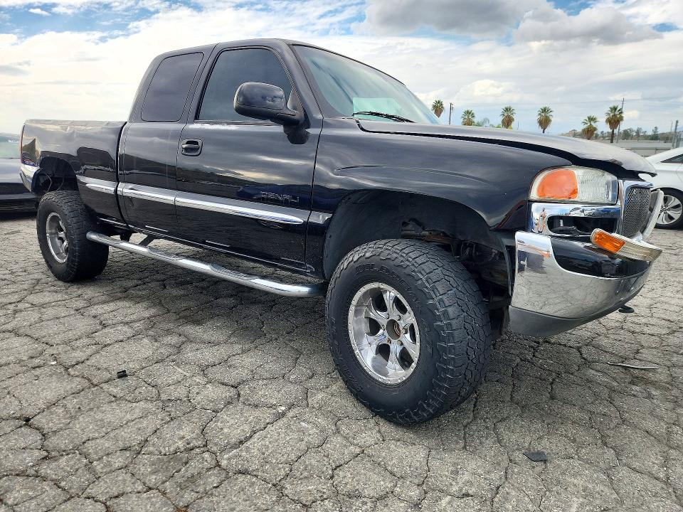 74063906 :رقم المزاد ، 2GTEC19T411406238 vin ، 2001 Gmc New Sierra مزاد بيع