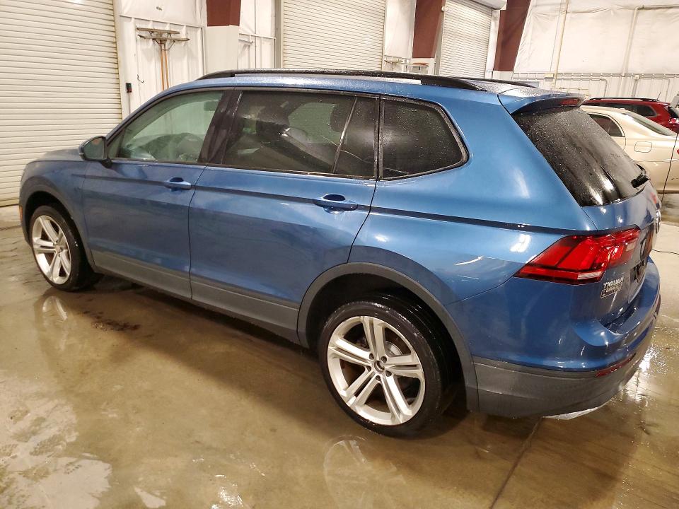 71484066 :رقم المزاد ، 3VV0B7AX1JM123532 vin ، 2018 Volkswagen Tiguan مزاد بيع