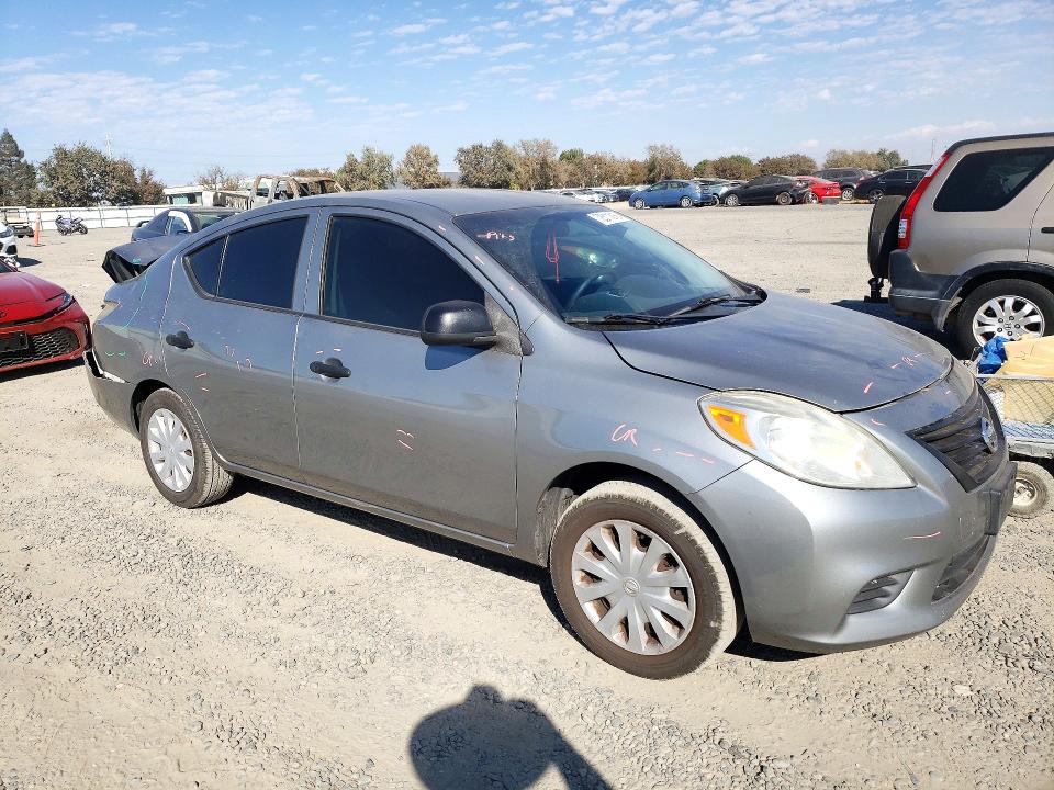 2014 Nissan Versa მანქანა იყიდება აუქციონზე, vin: 3N1CN7AP1EL824699, აუქციონის ნომერი: 72311016