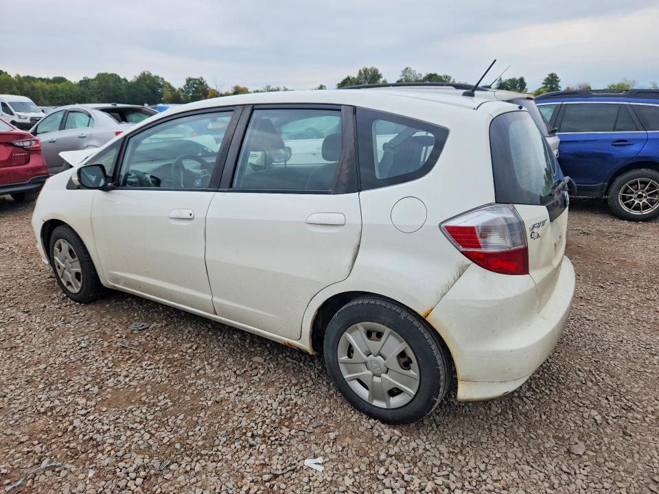 71151796 :رقم المزاد ، JHMGE8H35DC069153 vin ، 2013 Honda Fit مزاد بيع