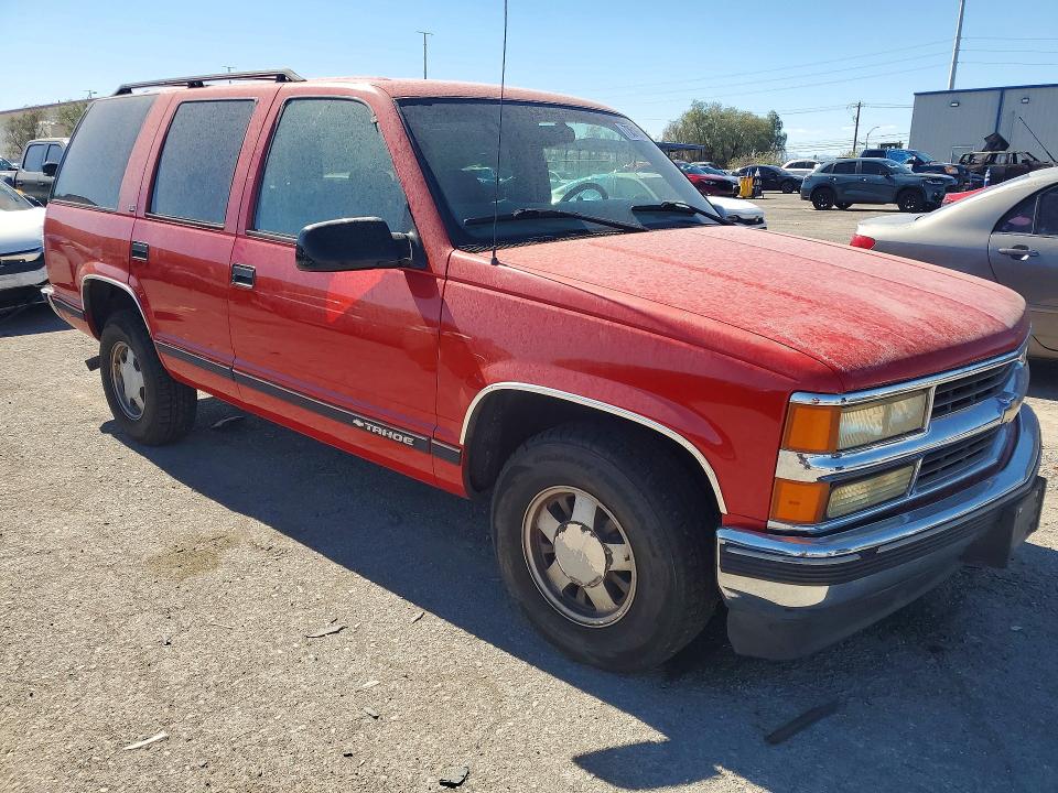 73516516 :رقم المزاد ، 1GNEC13R0XJ527190 vin ، 1999 Chevrolet Tahoe مزاد بيع