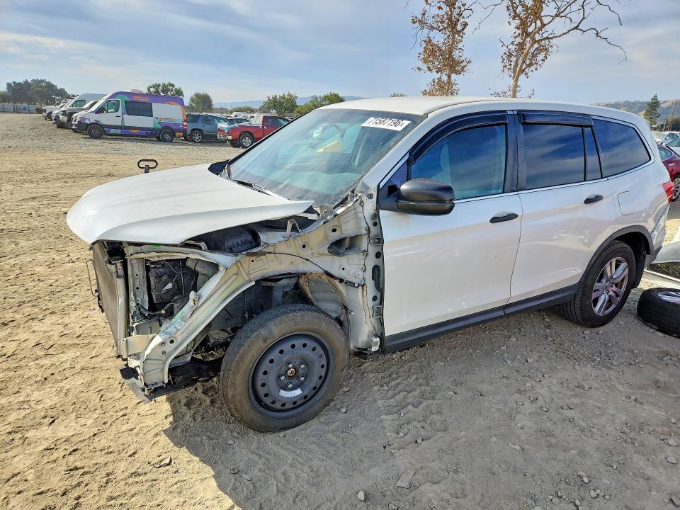 71587196 :رقم المزاد ، 5FNYF5H12GB031015 vin ، 2016 Honda Pilot مزاد بيع