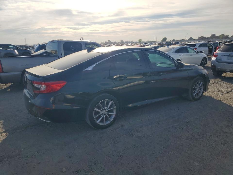71628946 :رقم المزاد ، 1HGCV1F12NA009063 vin ، 2022 Honda Accord مزاد بيع