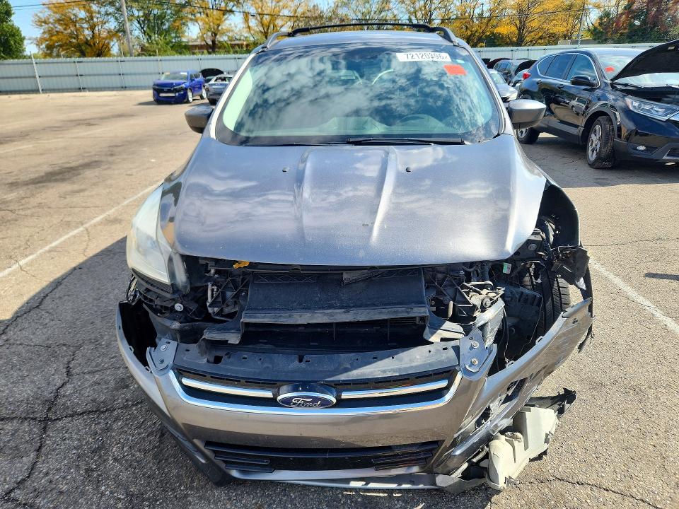 72120396 :رقم المزاد ، 1FMCU0G95DUC10304 vin ، 2013 Ford Escape مزاد بيع